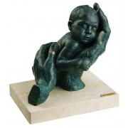 Скульптура «Моя первая ласка»